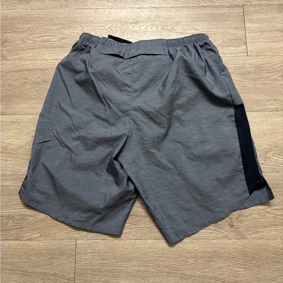Nike Drifit Shorts - Picture 2 of 3